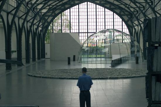 HAMBURGER BAHNHOF - MUSEUM FÜR GEGENWART